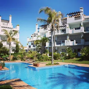 beachfront-apartment-3-bed-2-bath-la-cala-de-mijas.es-andalucia.com/